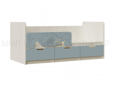 Кровать 1,8*0,8м